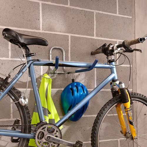 Sklopný stenový držiak na bicykel